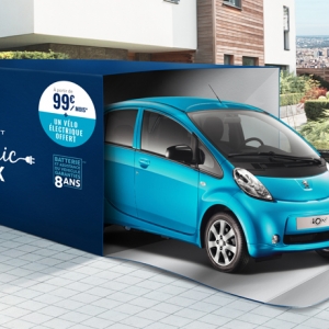 Voiture électrique : PSA demande à l'Europe de développer les réseaux de bornes de recharge