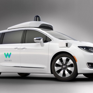Uber et Waymo (Google) étudient la faisabilité d'un partenariat