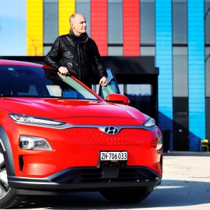 Bertrand Piccard et Hyundai : l'aventure continue avec KONA electric