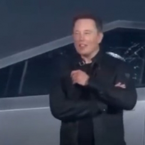 Tesla confirme la disponibilité de son RoboTaxi pour la fin 2020