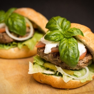 Uber Eats et Bioburger proposent des emballages consignés