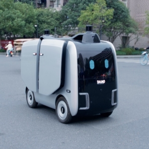Les camions autonomes et robots de livraison d'Alibaba