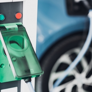 10% de véhicules électriques et hybrides rechargeables dans les flottes de taxis et VTC