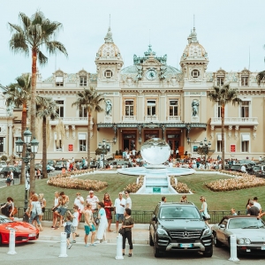 320 vignettes distribuées aux taxis et VTC à Monaco