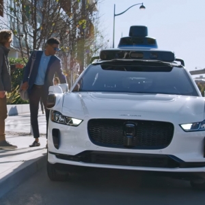 Uber s'associe à Waymo pour la conduite autonome à Phoenix