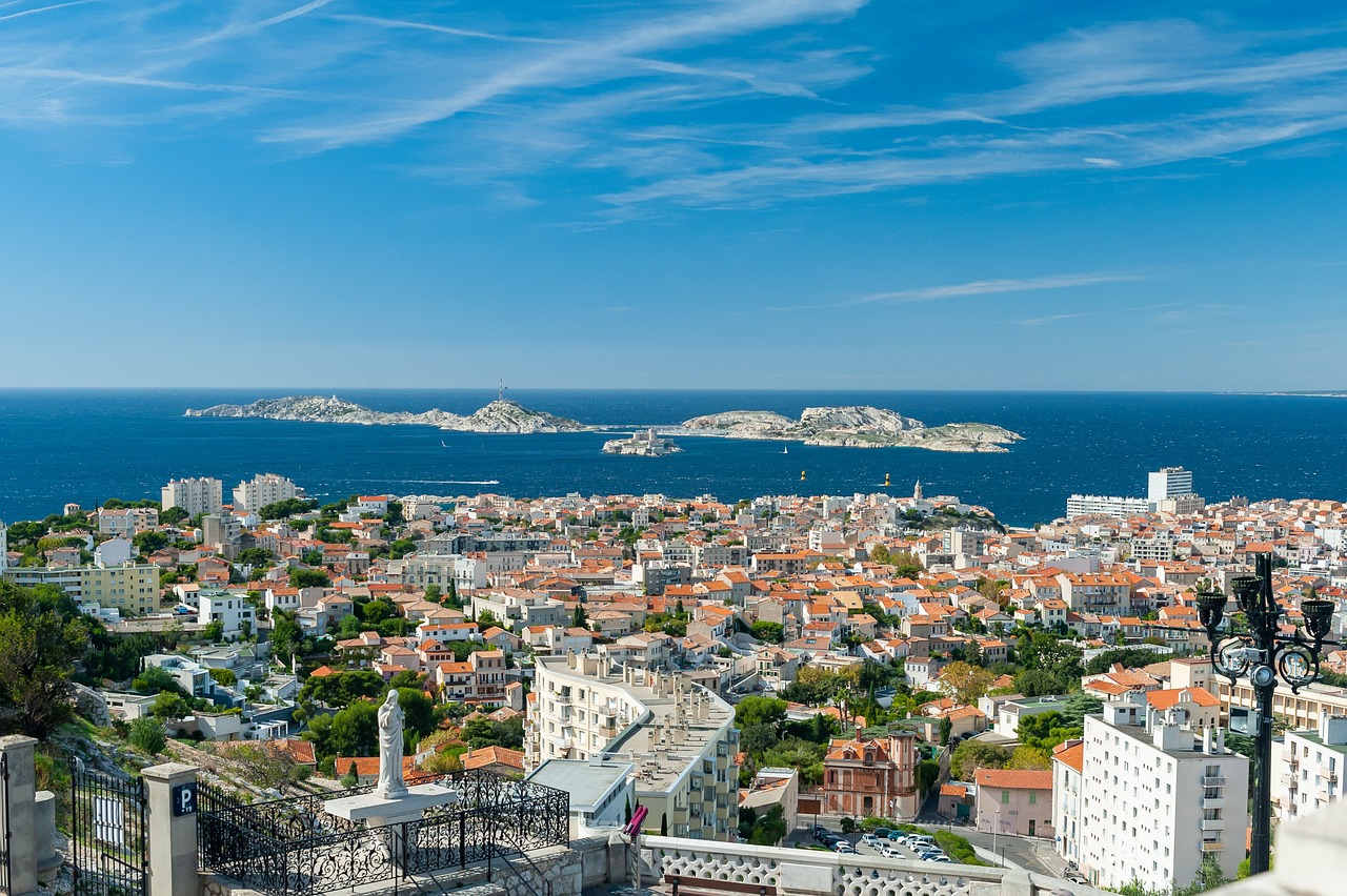 Évolution des Taxis à Marseille : Pénurie de Licences face à la Demande Croissante de Transport
