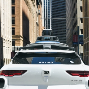 Uber et Waymo lancent des Taxis Autonomes à Phoenix