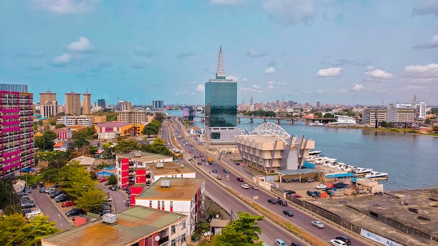 Lancement du métro aérien Blue Line à Lagos